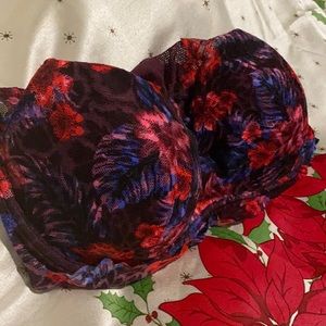 Victoria secrets bra floral colors pink